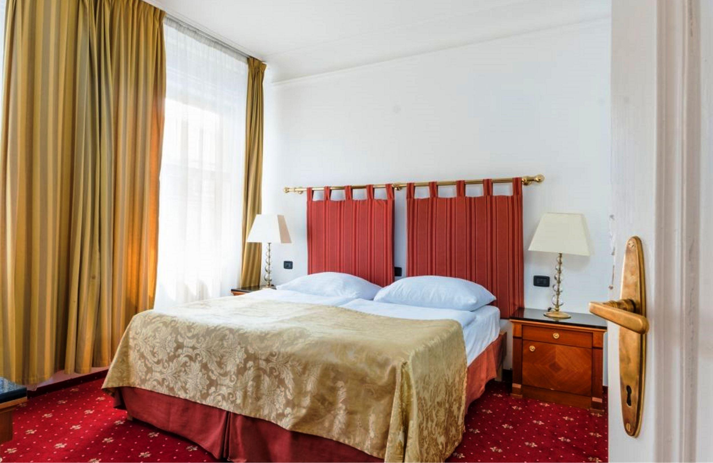 Hotel Bologna 4*