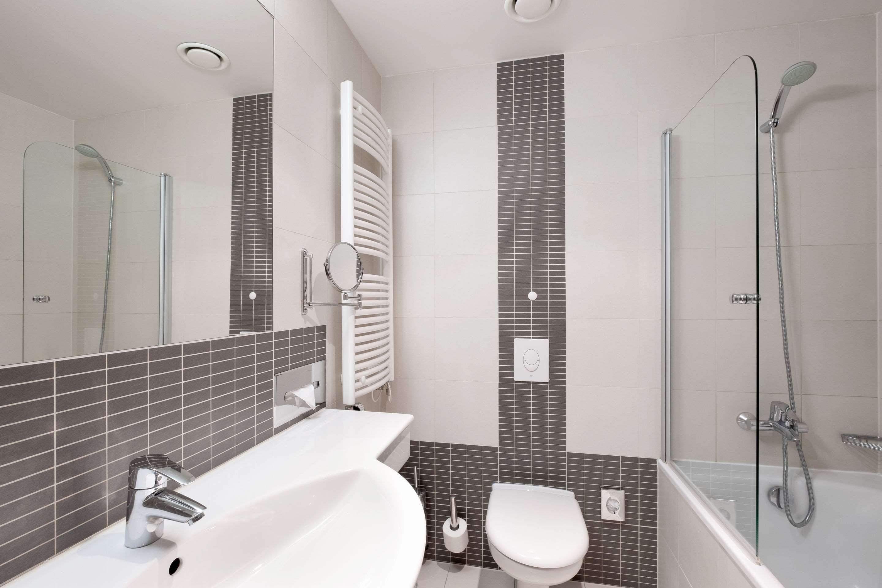 Clarion 4*