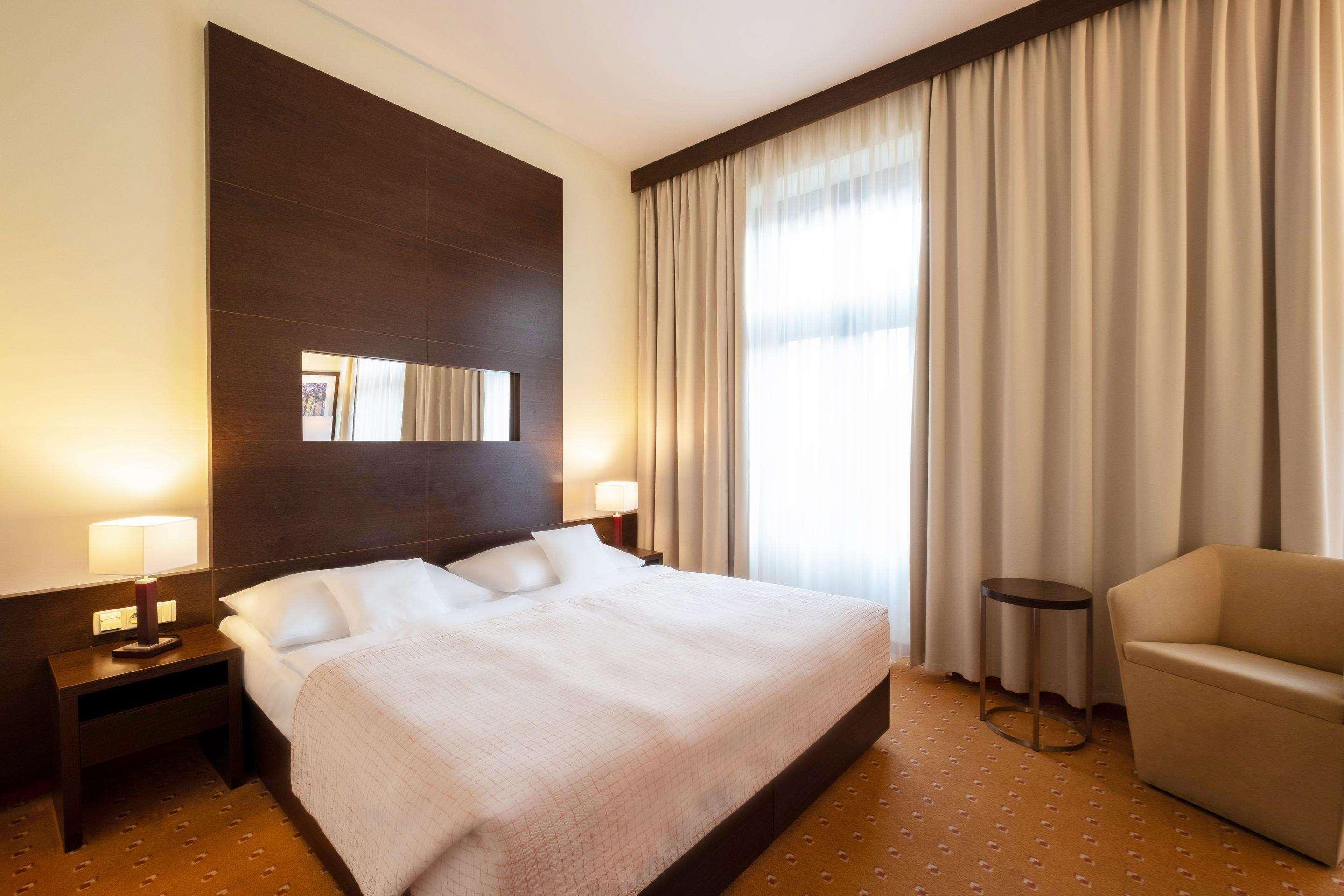 Clarion 4*