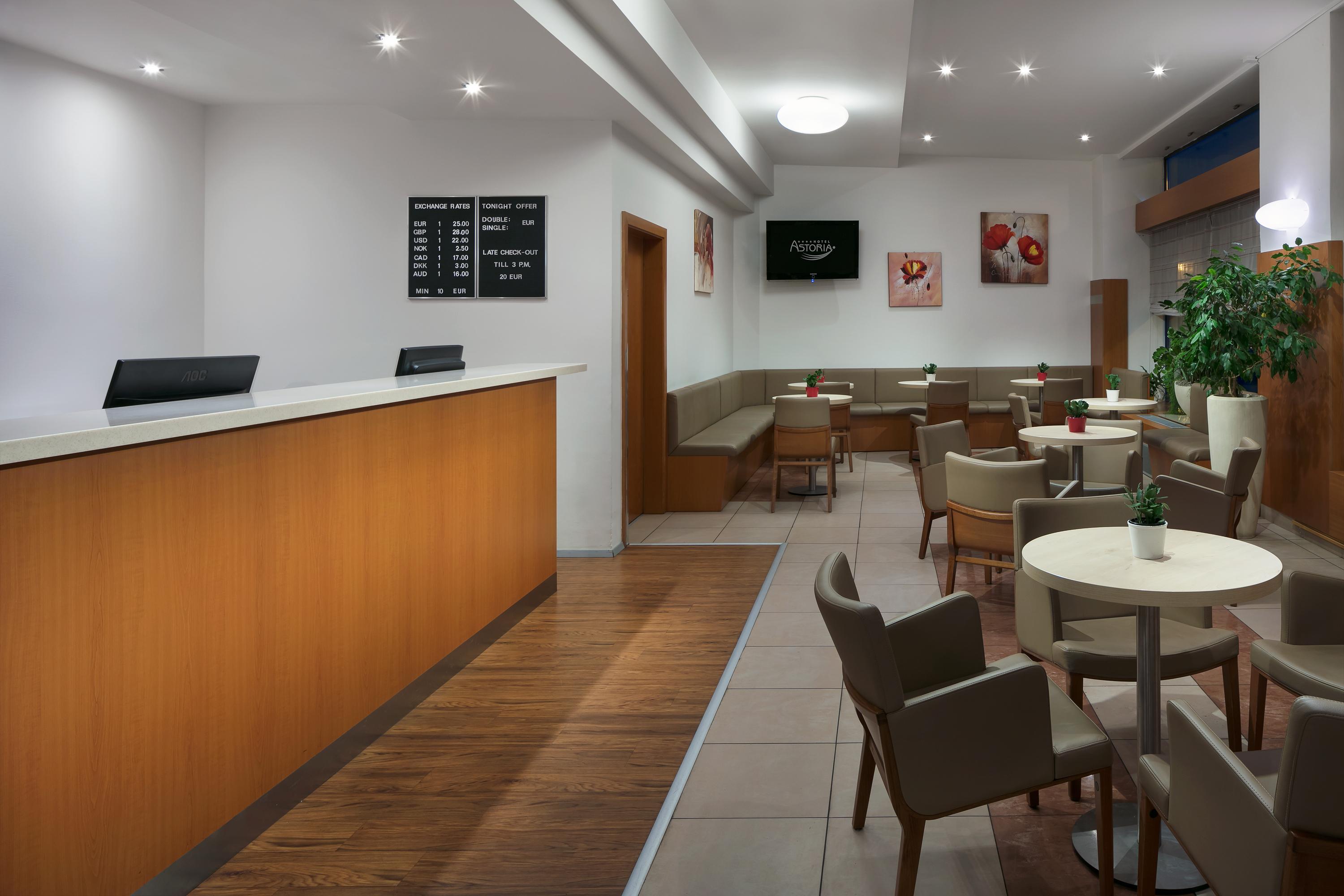 Astoria Hotel 4*
