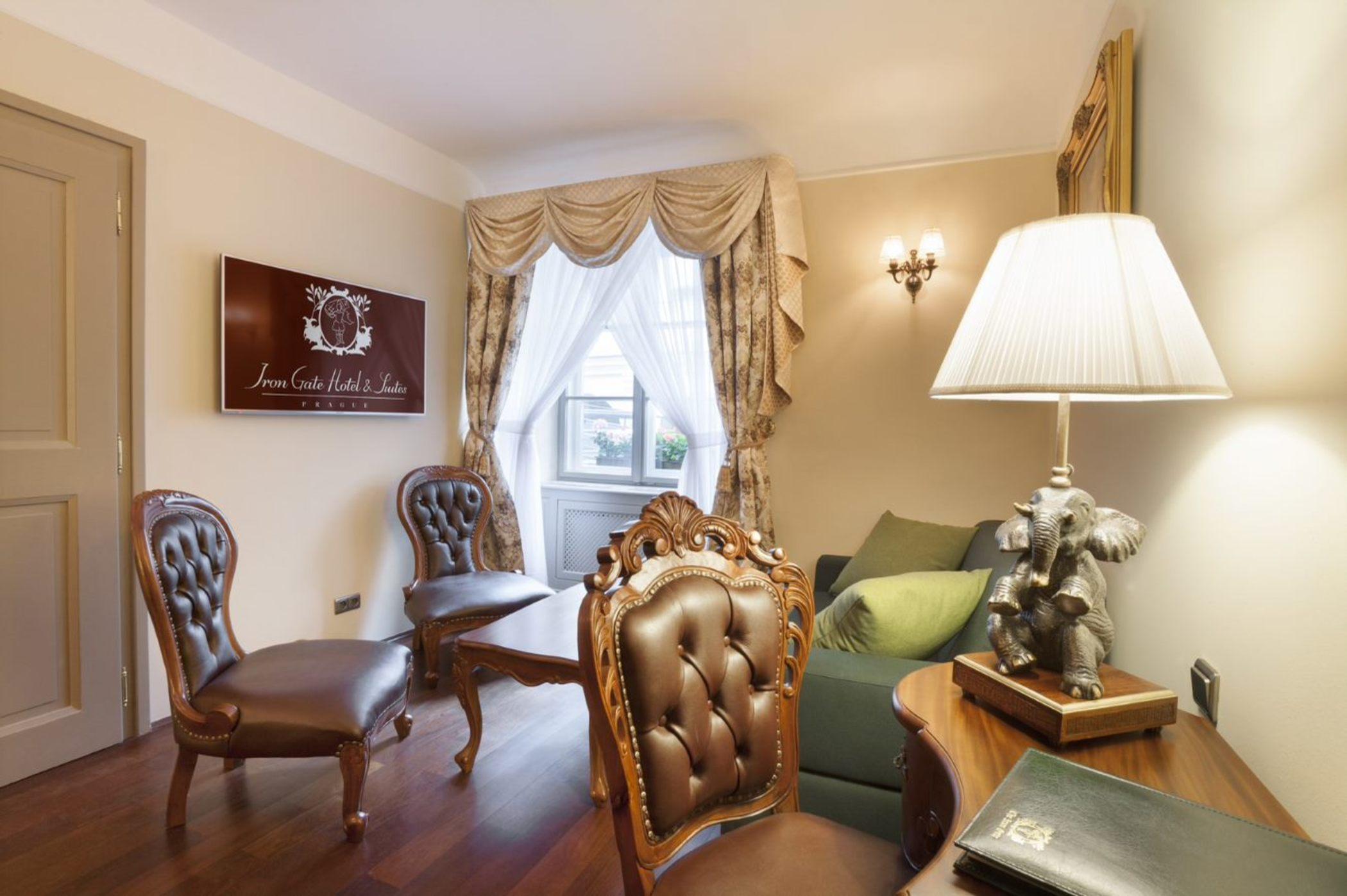 Hotel Iron Gate & By Bhg