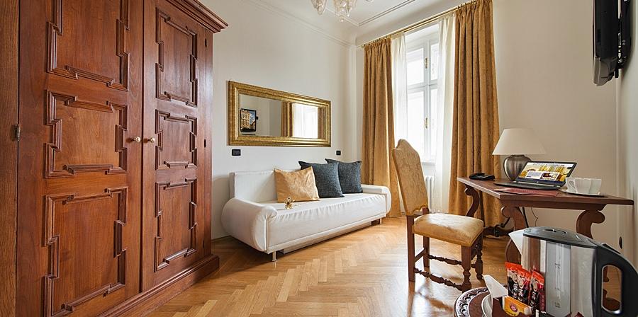 Charles Bridge Palace Hotel 4*