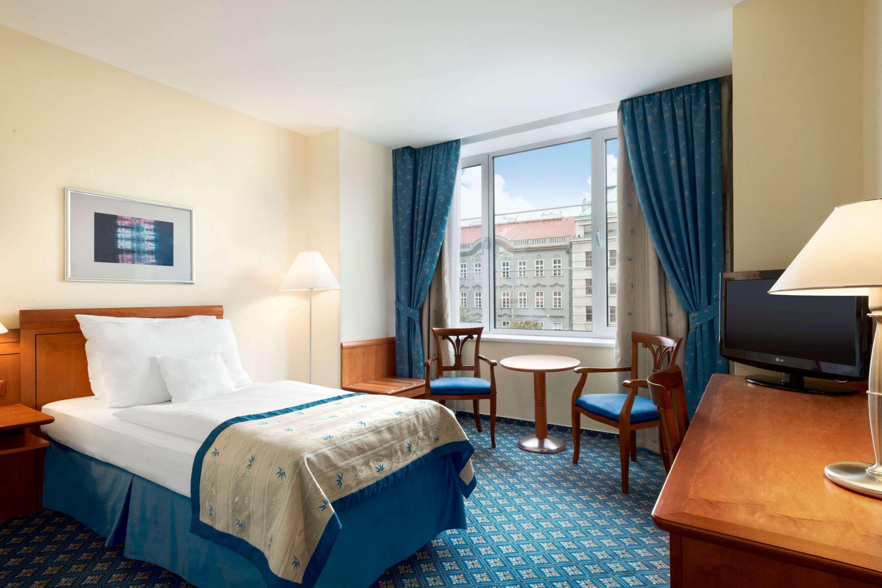 Ramada Centre Hotel
