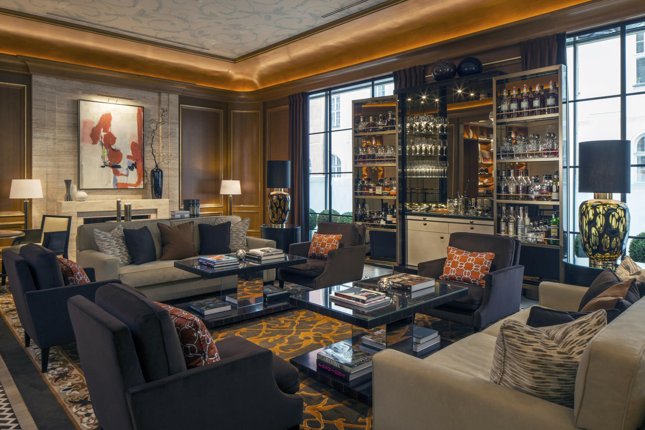 Four Seasons Hotel 5*