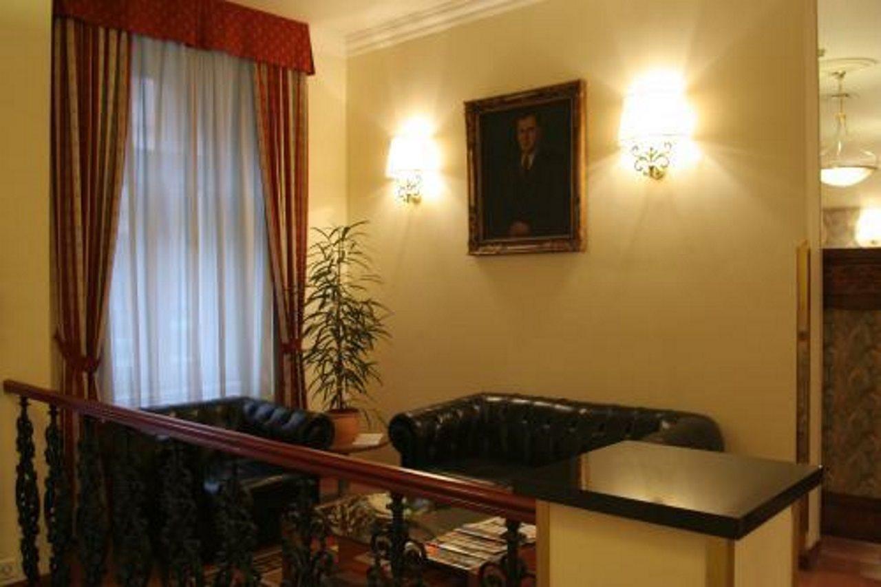 Tivoli Otel Prag