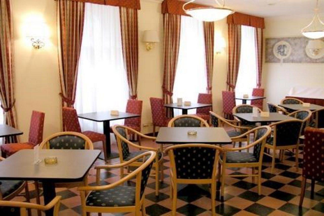 Tivoli Otel Prag