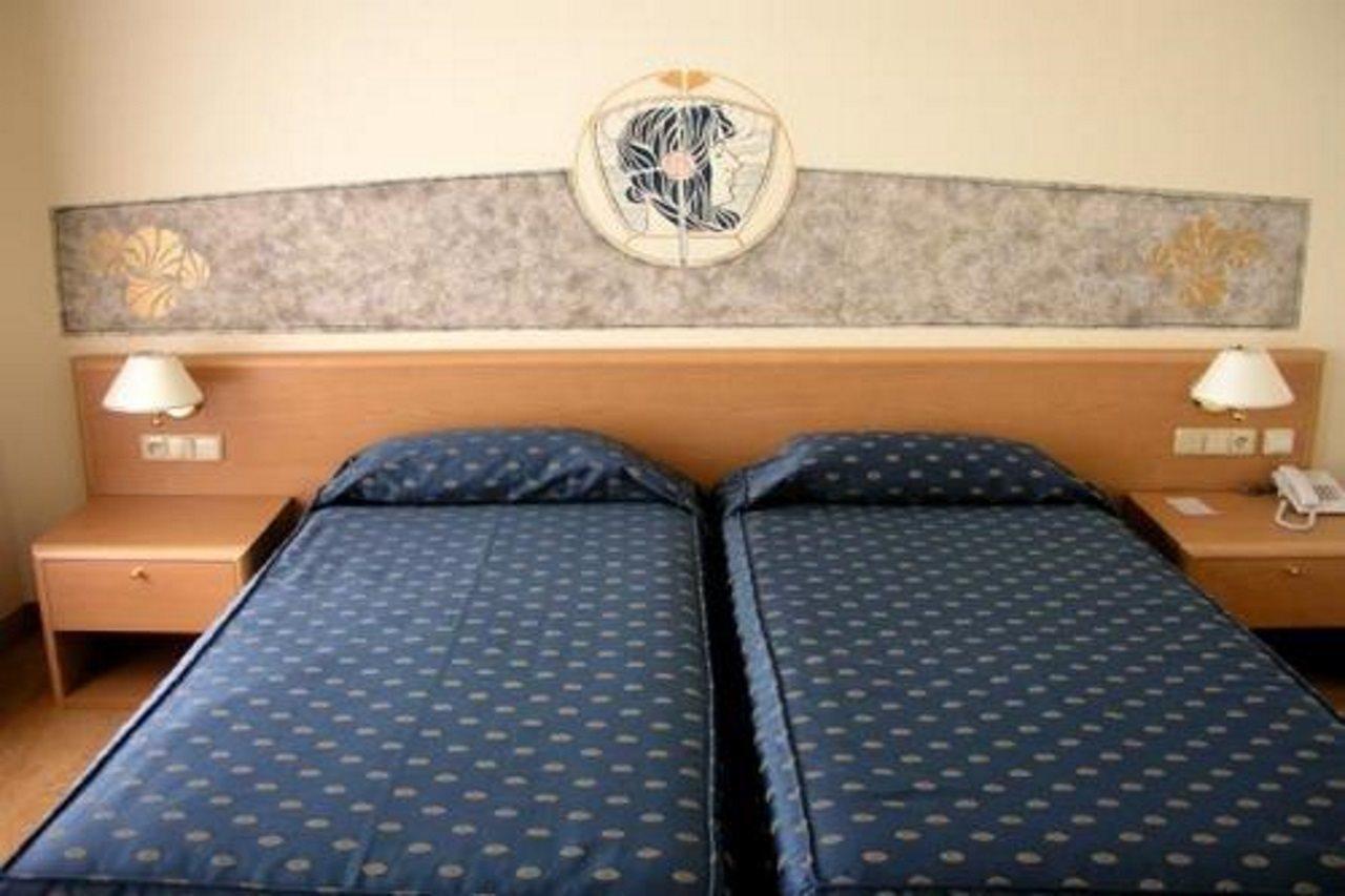 Tivoli Otel Prag