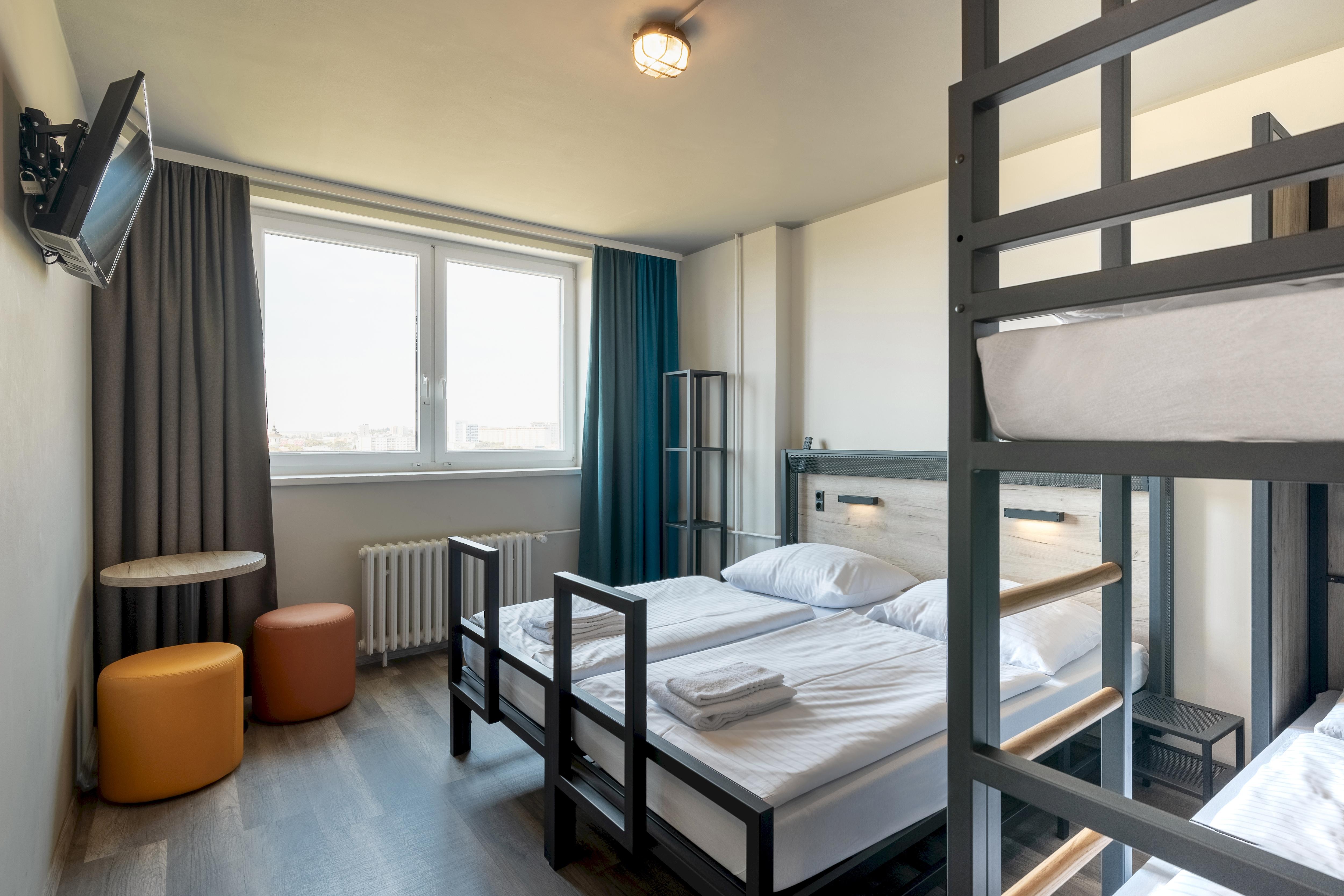 A&o Metro Strizkov Hostel *