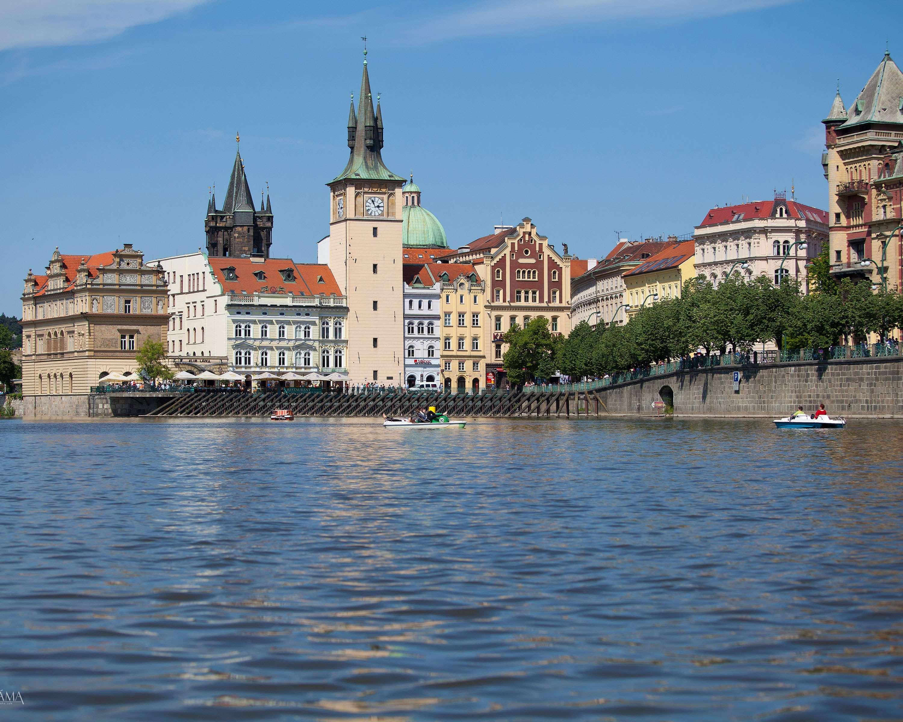 Amedia Express Prague, Trademark Collection By Wyndham Hotel Prag