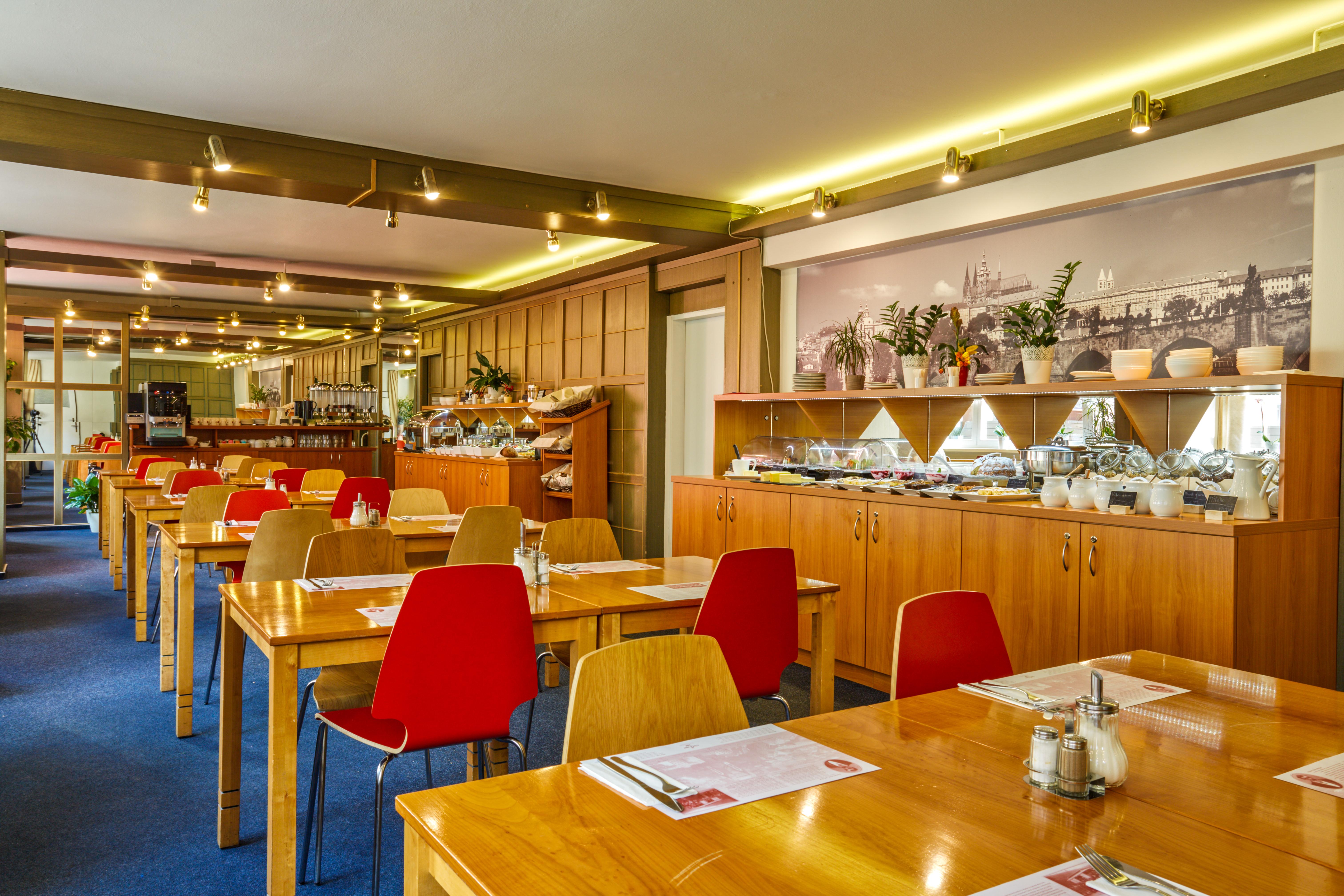 Hotel Charles 3*