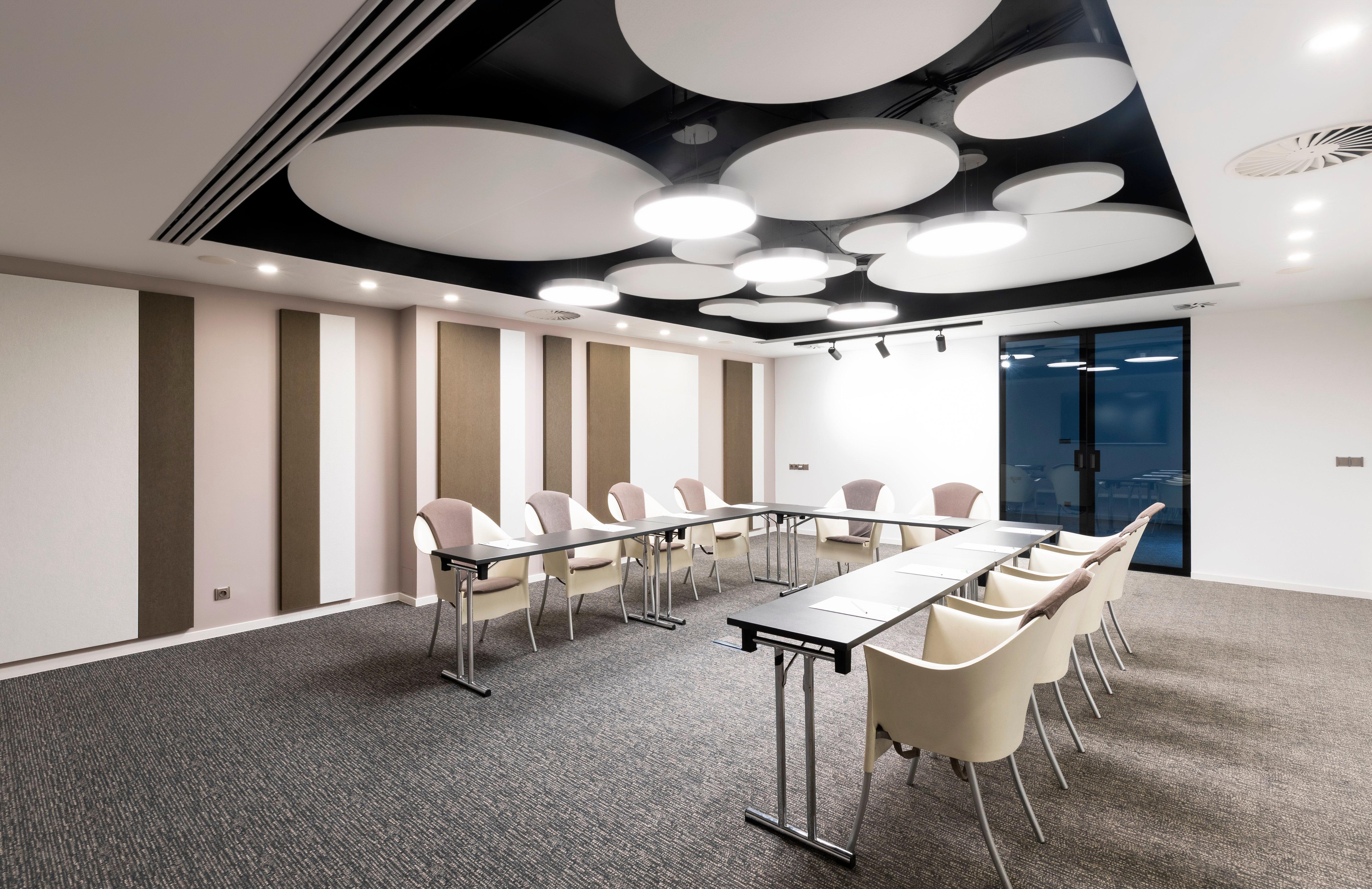 By Ihg 4* Prague