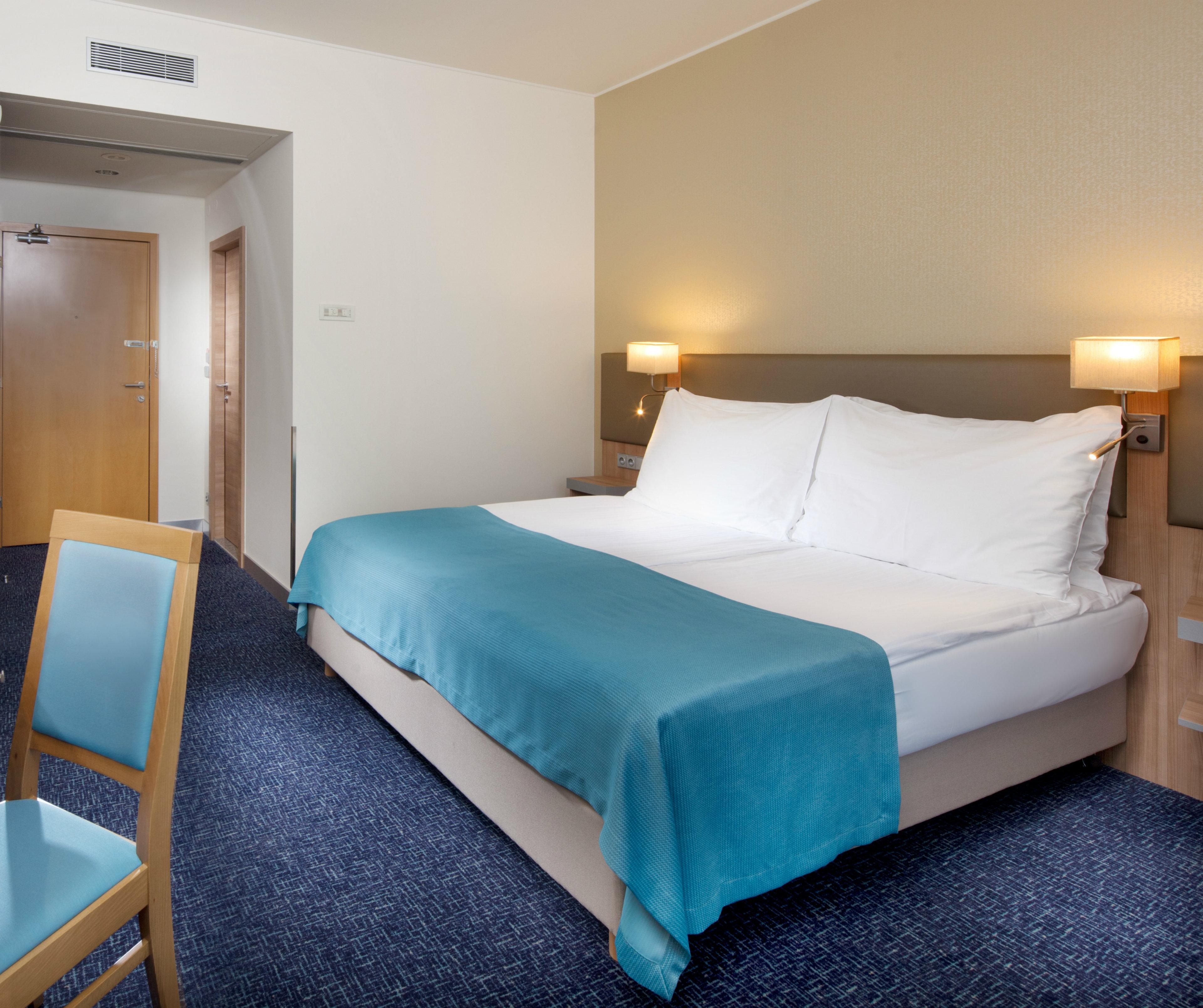 By Ihg Hotel 4*