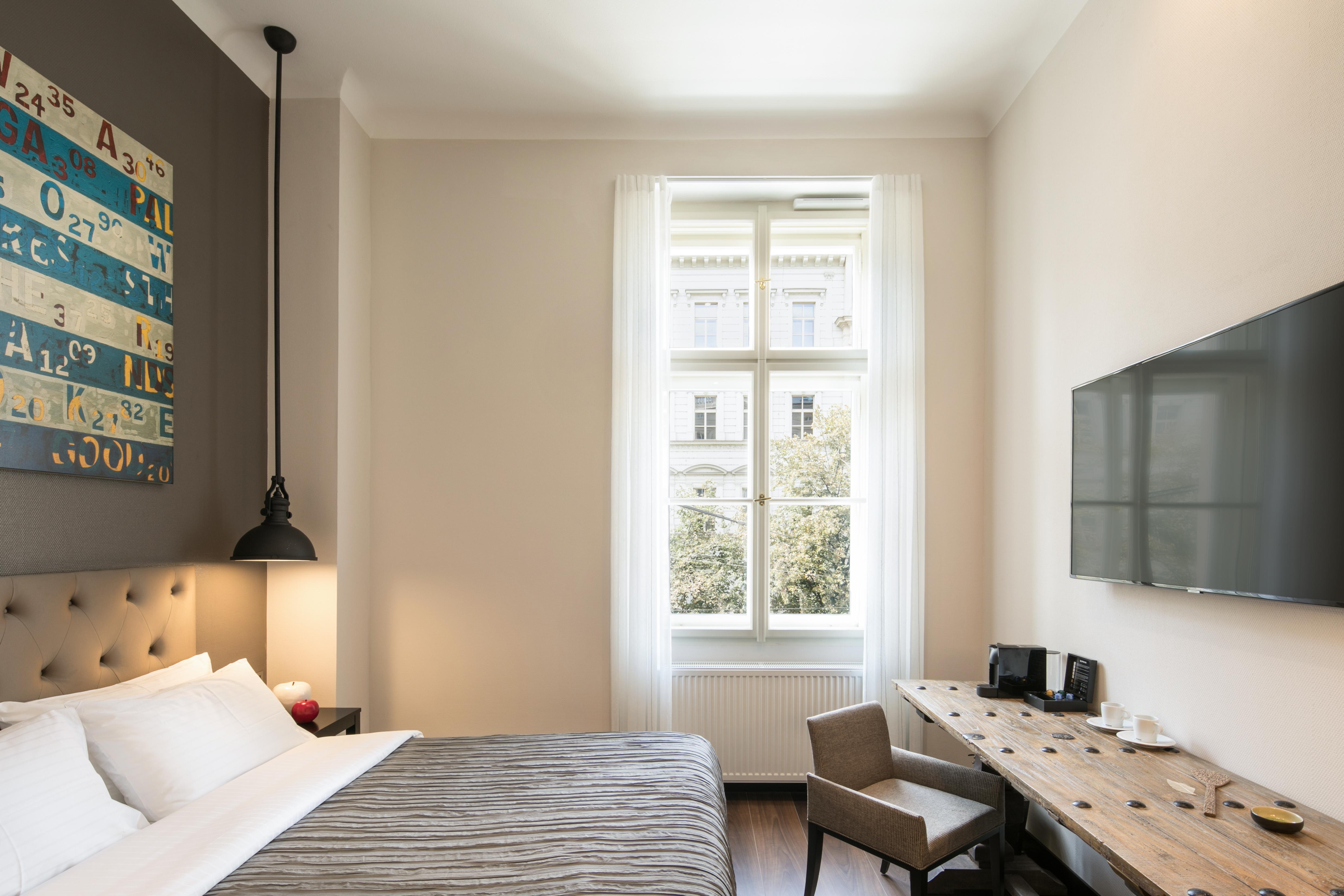 Hotel Quentin 4*