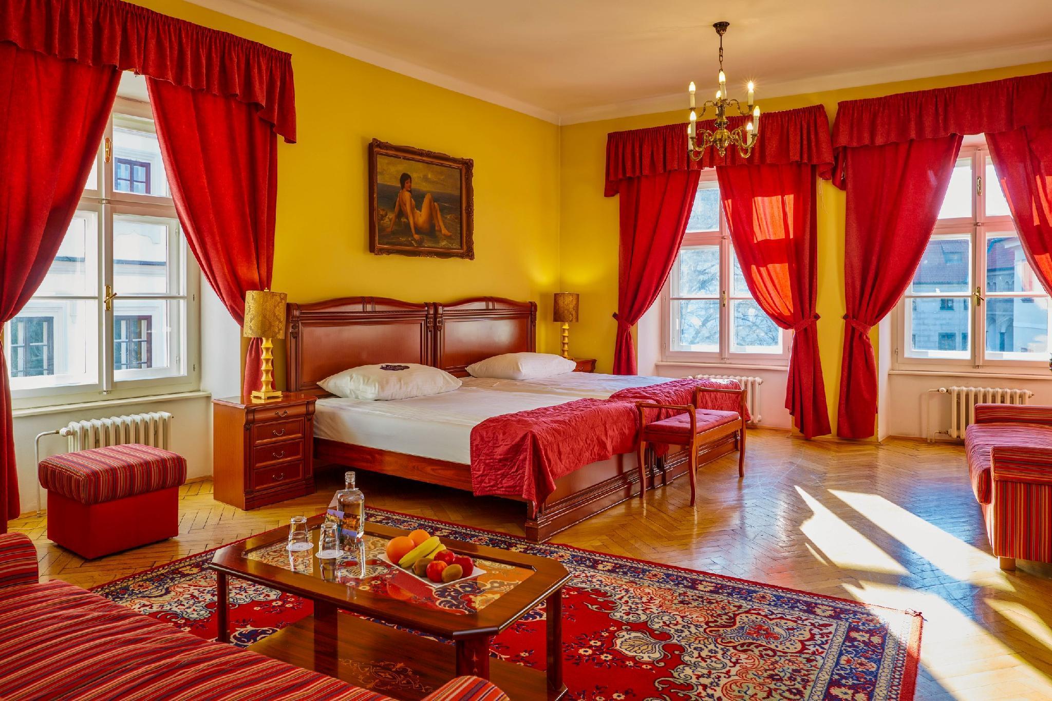 Josephine Old Town Square - Czech Leading 4* Prague
