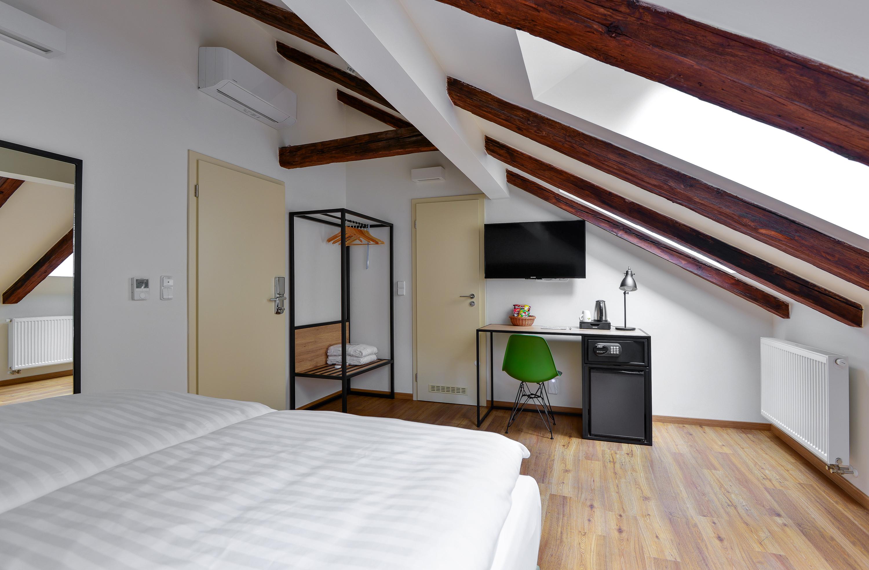 Garden Court 4* Prague