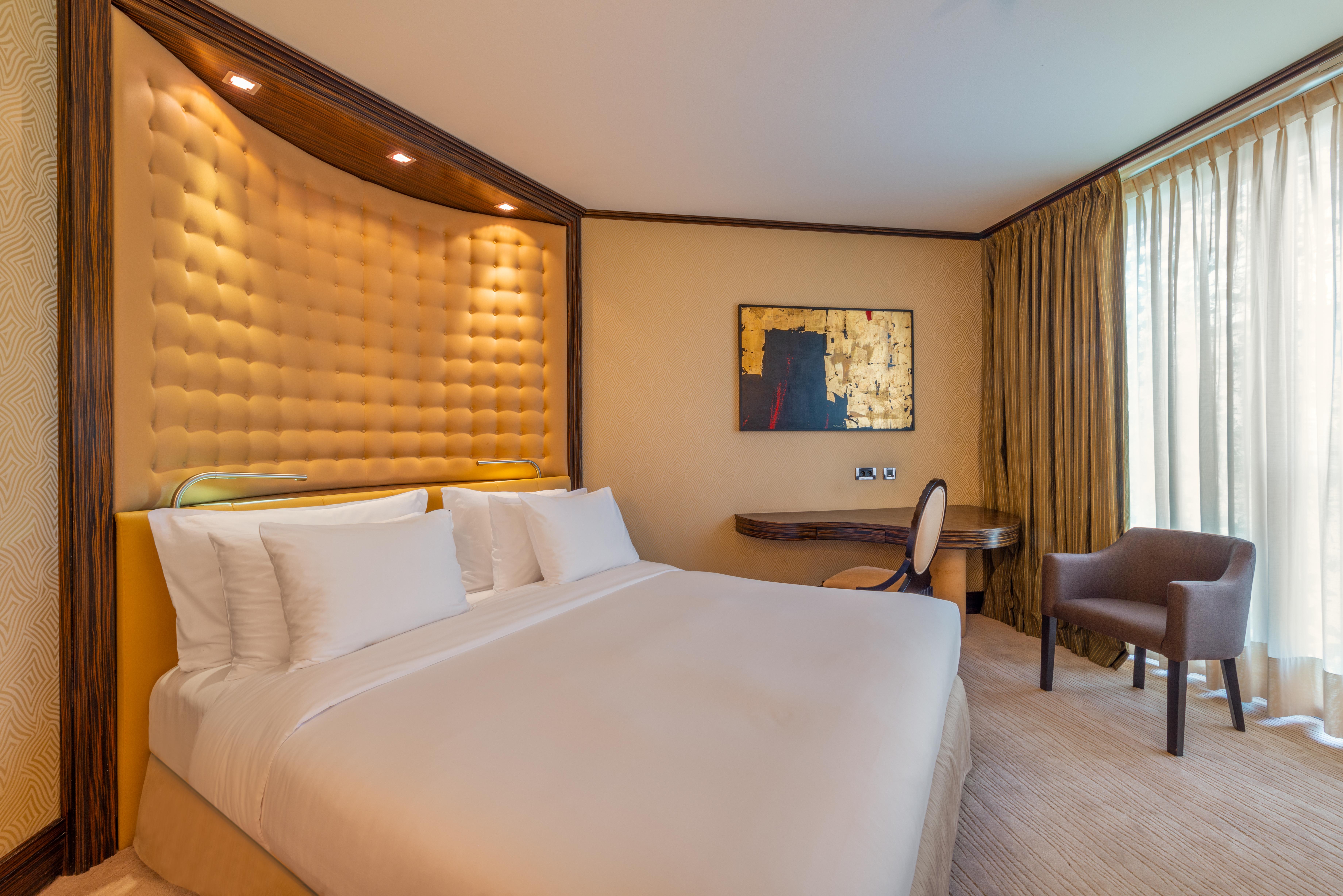 Hotel Nh Collection Carlo Iv Prague