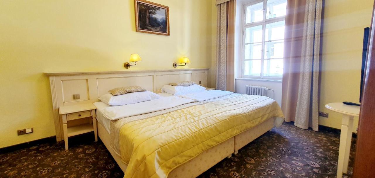 Hotel Metamorphis 4*
