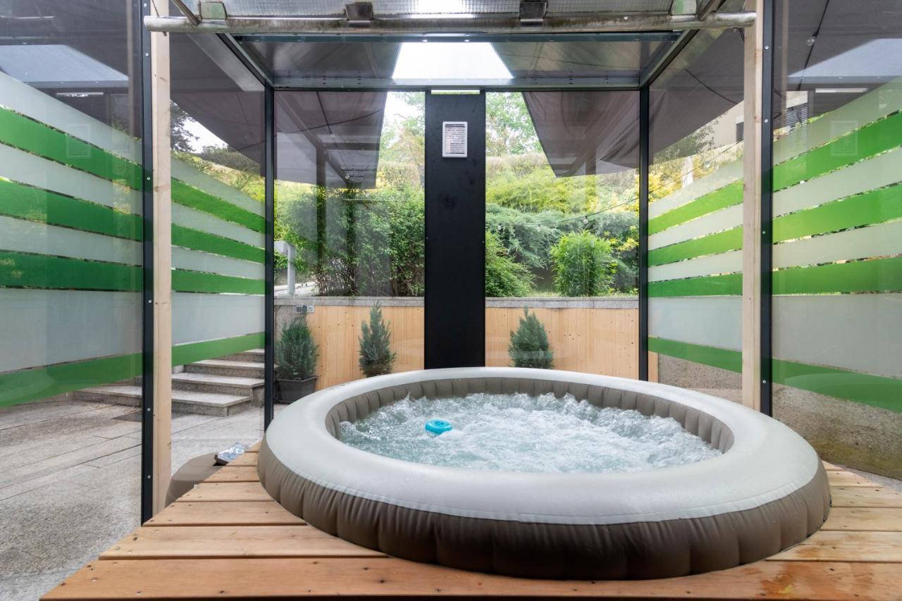 Miami Lovely Romantic Garden With Whirlpool Apartment *