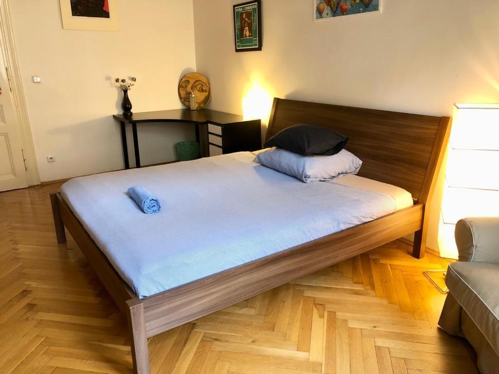 Hospedagem domiciliar Chez Jitka Et Gautier - A Great Alternative To A *