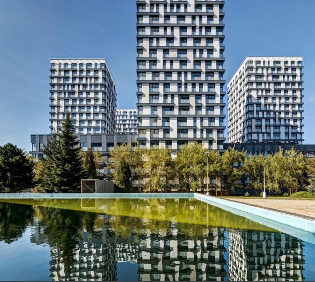 Garden Tower - 8 Min Do Centra, Garaz Appartement