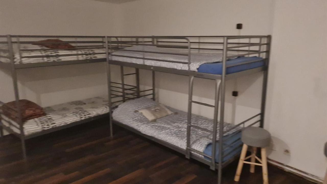 Auberge de jeunesse Bila Labot *