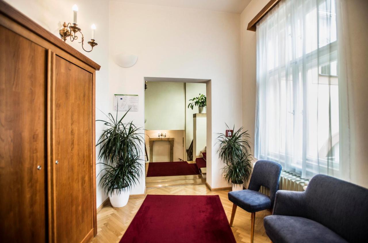 Otel Opitzuv Dum *