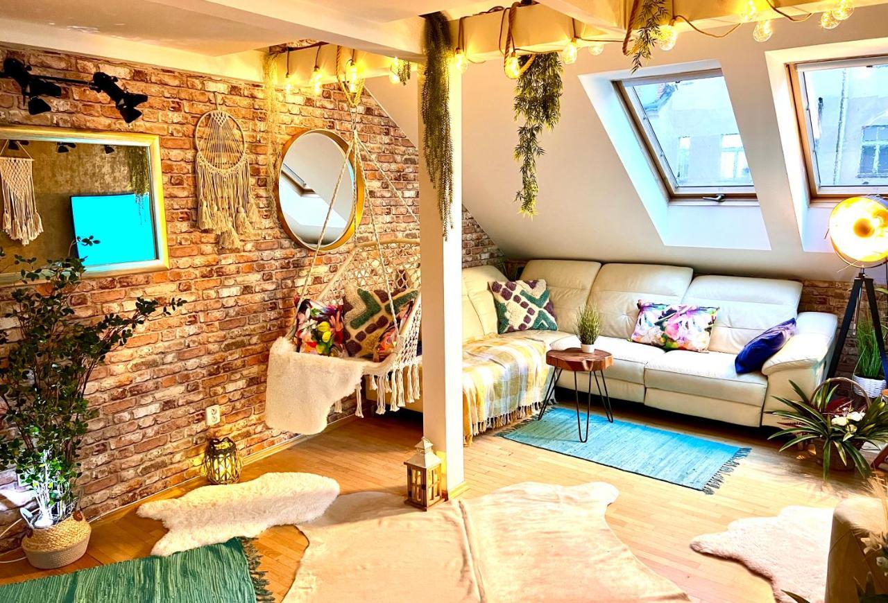 Duplex 2 With Quiet Terrace On Wenceslas Square Apartamento *