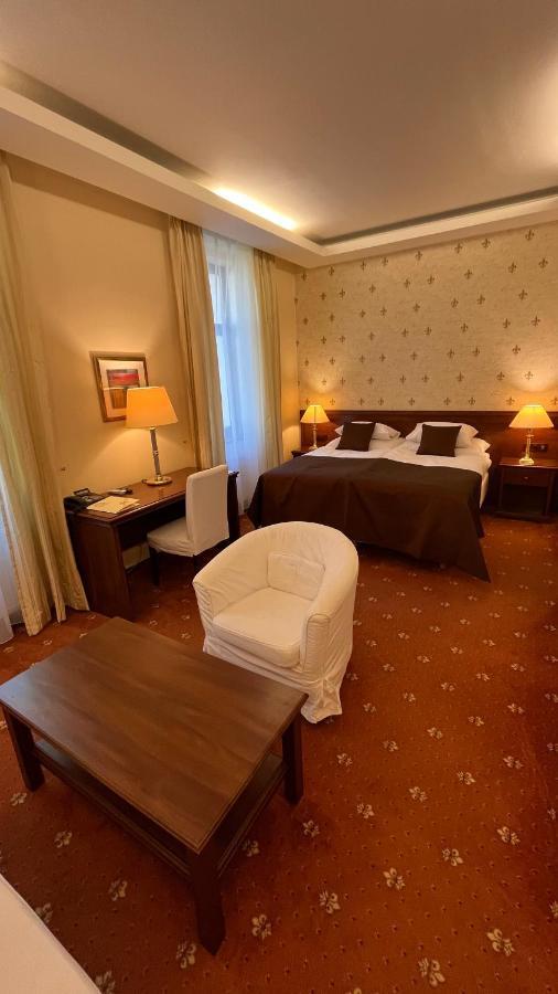 Fleur De Lis 4* Prague