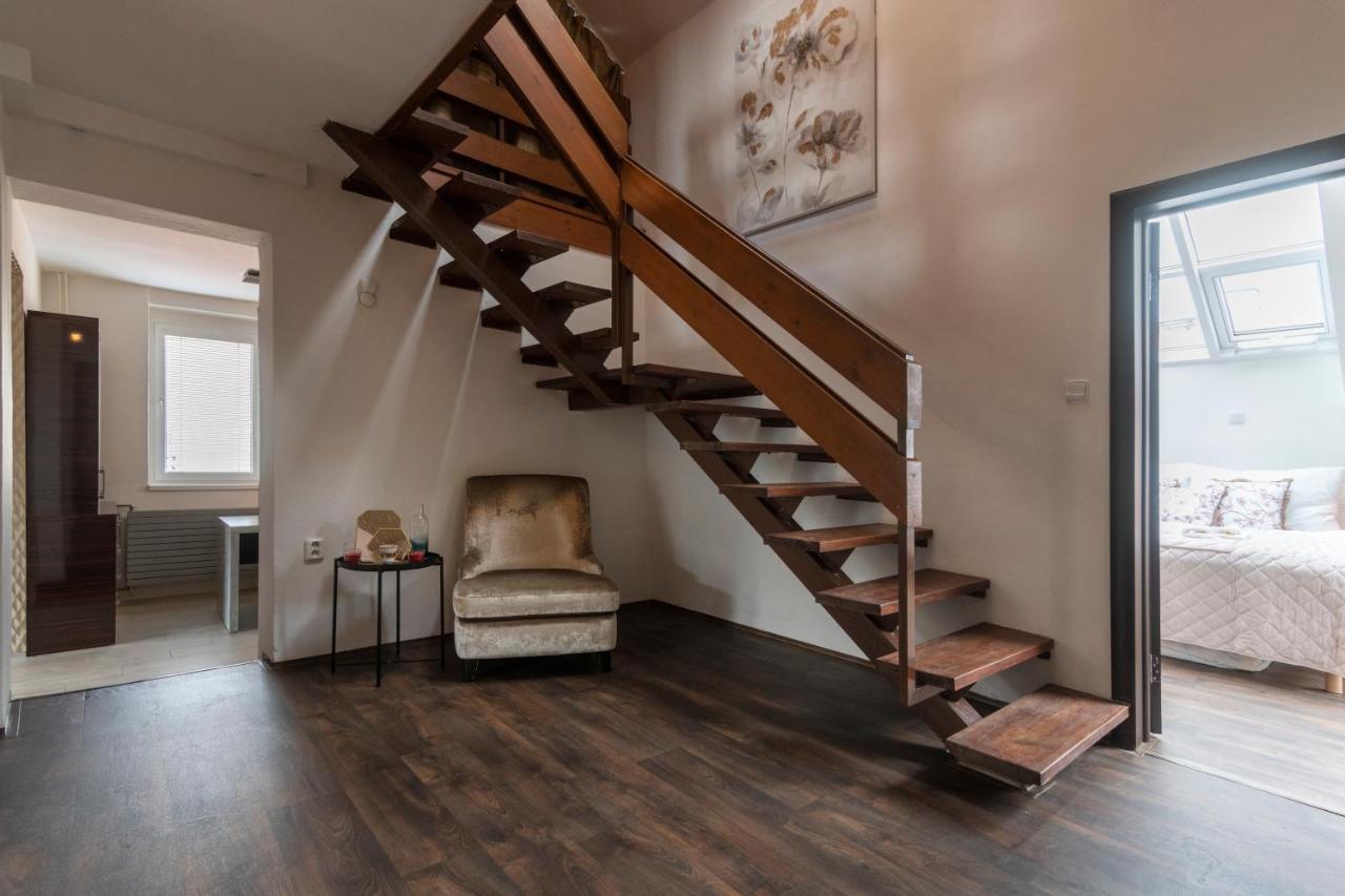 Golden Tree Loft In The Heart Of Appartement Prague