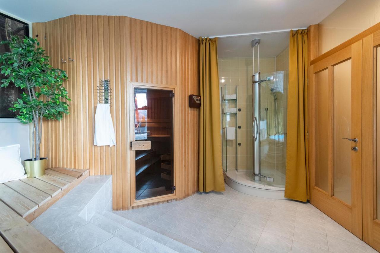 Apartment Unique With Private Pool, Cinema,