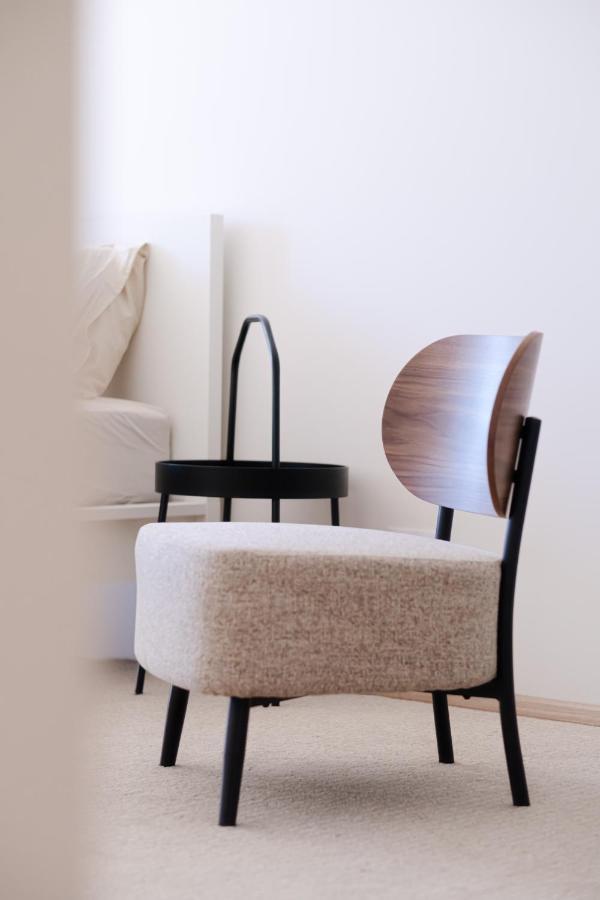 Newly Built In Vibrant Neighbourhood Apartamento