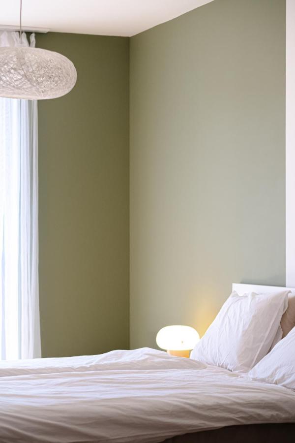 Newly Built In Vibrant Neighbourhood Apartamento Praga