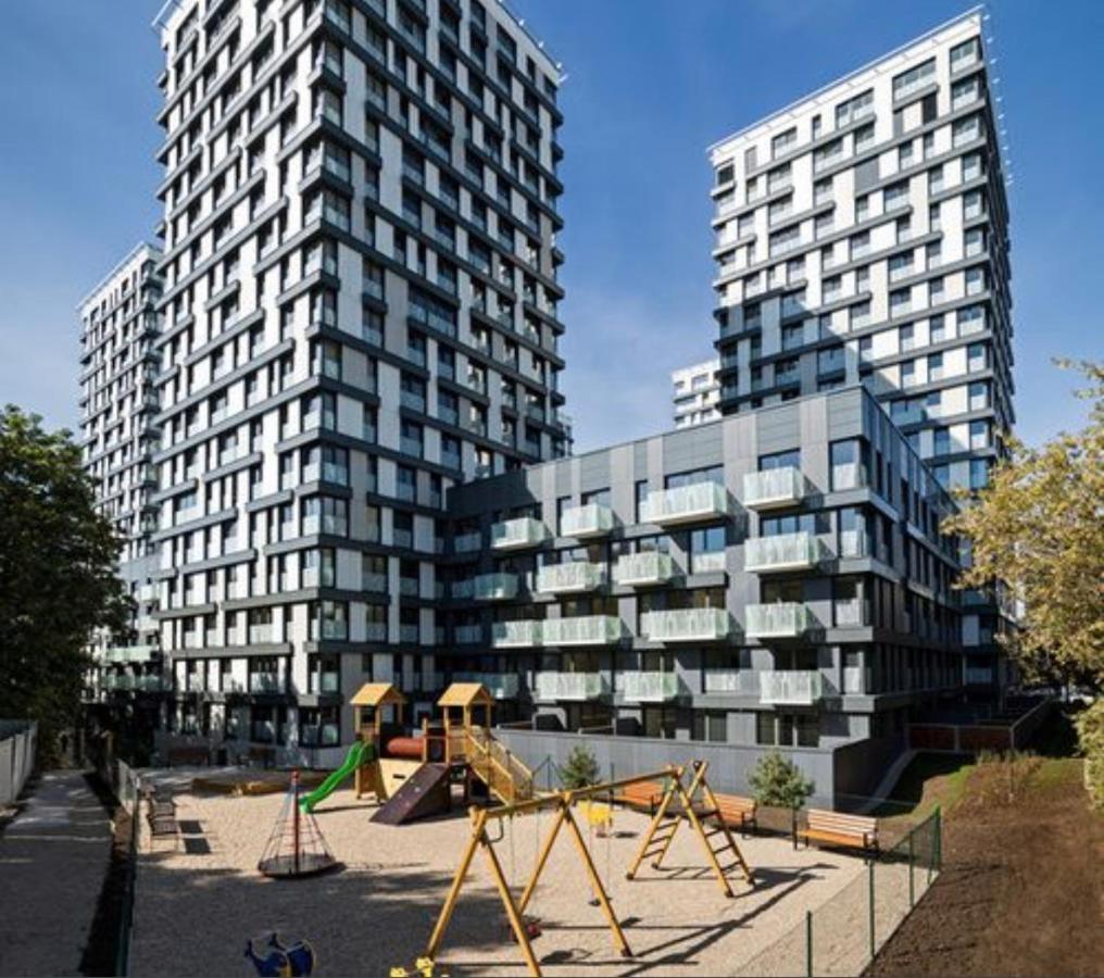 Garden Tower - 8 Min Do Centra, Garaz Apartment Prag