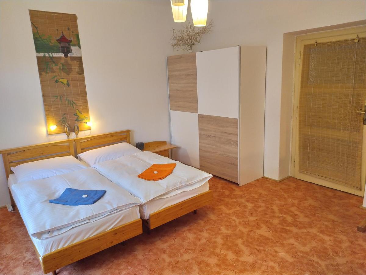 Konukevi 21 Prag