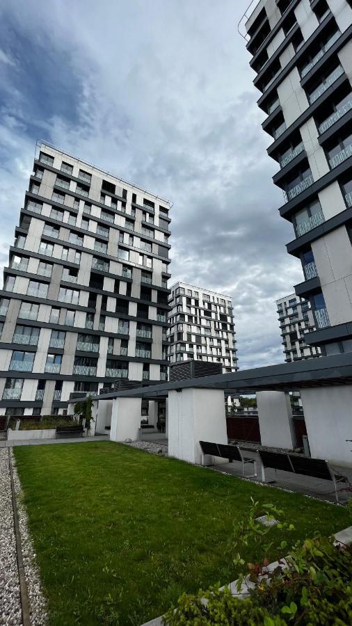 Garden Tower - 8 Min Do Centra, Garaz * Prague