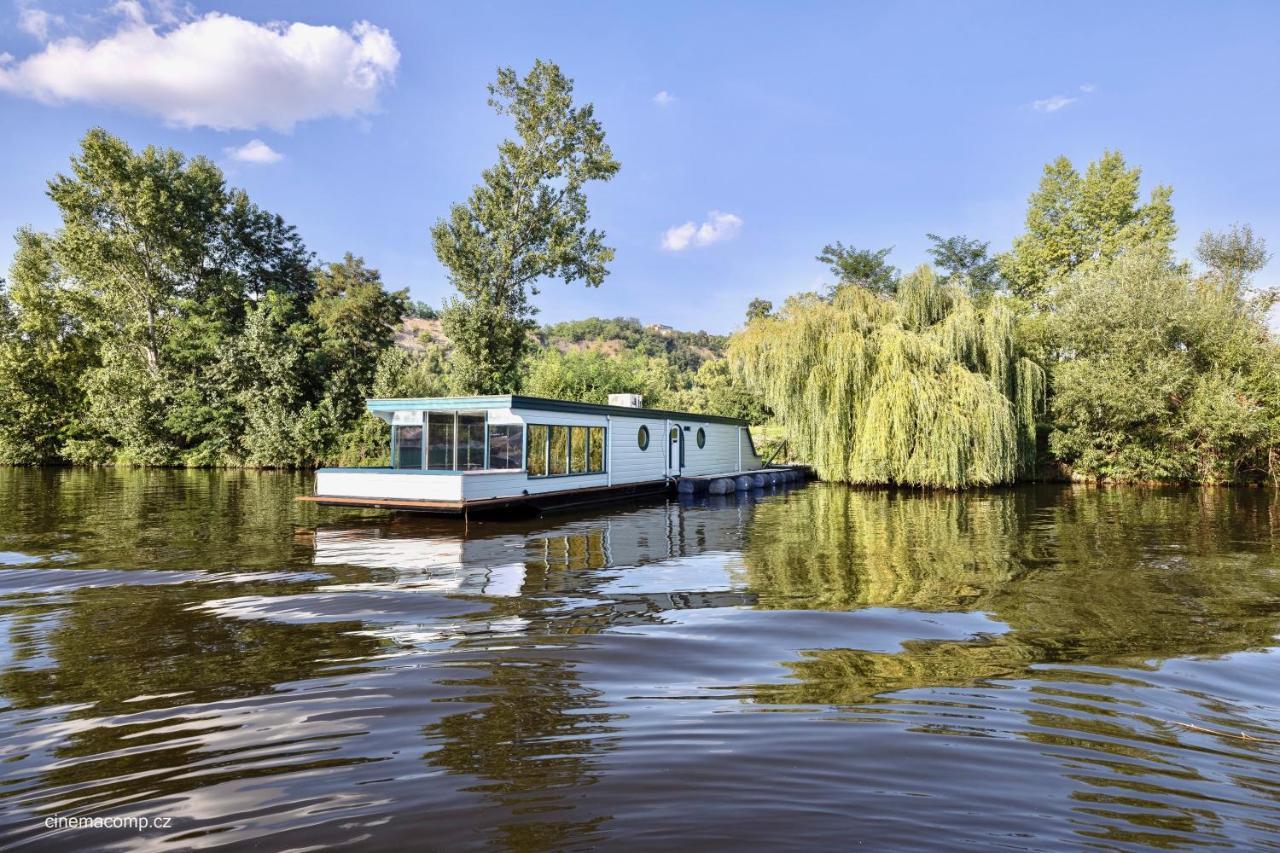 Houseboat - Place In Bateau-hôtel