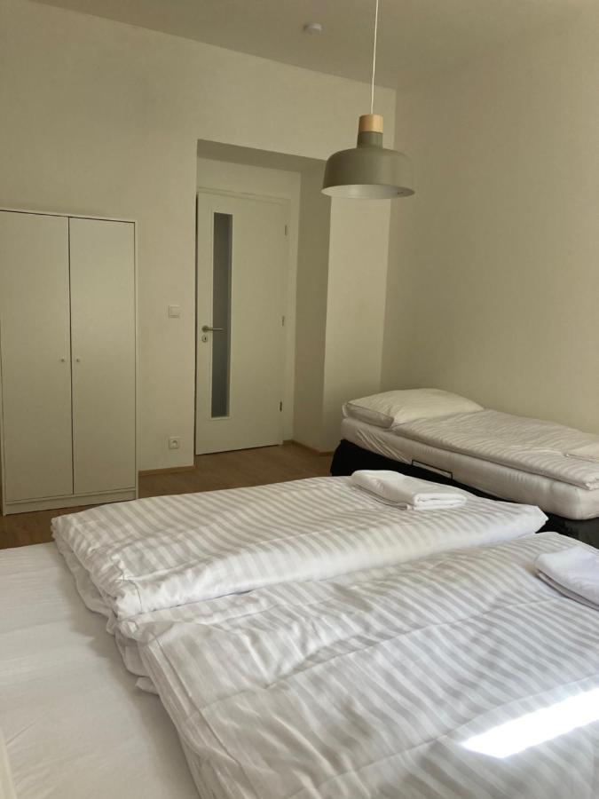 Zizkov Tower Appart hôtel 3*