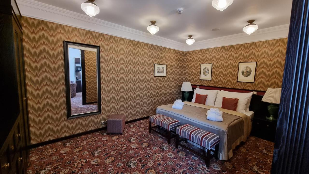 Savoy Hotel