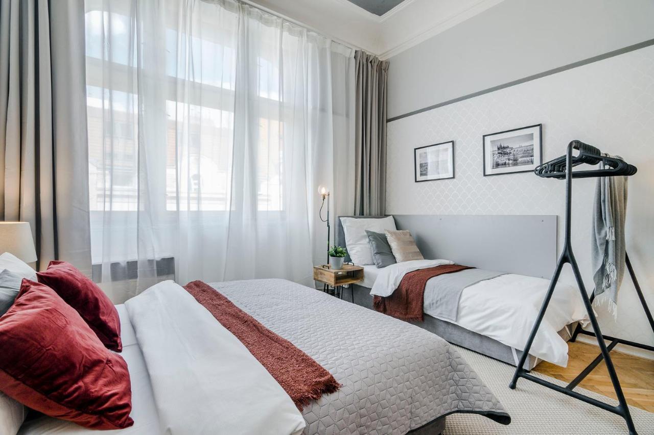 Modern And Huge Apts In Center By Michal&friends *