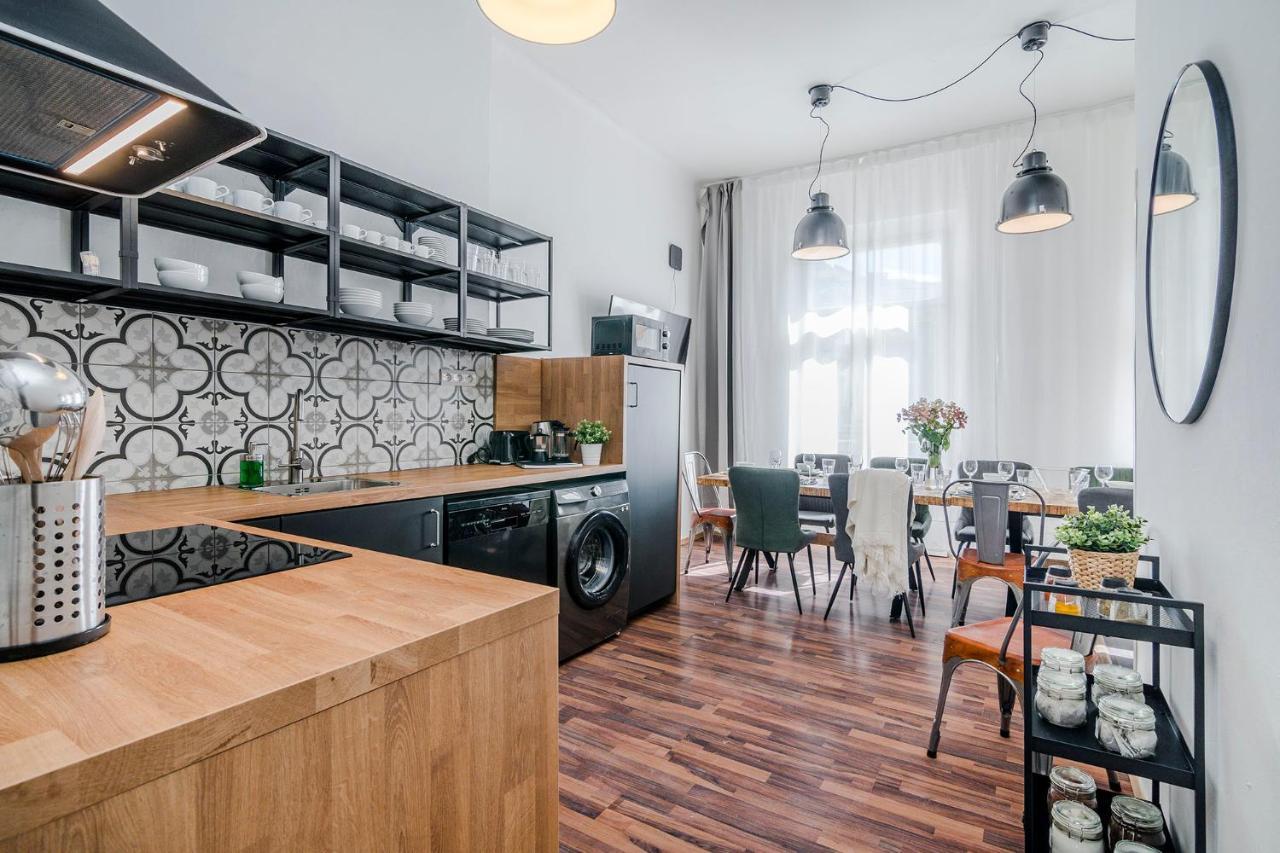 Modern And Huge Apts In Center By Michal&friends *