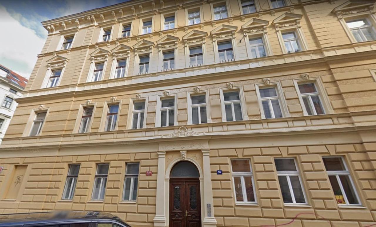 Apartment Rooftop No 22 - Center Art District Letna Prague