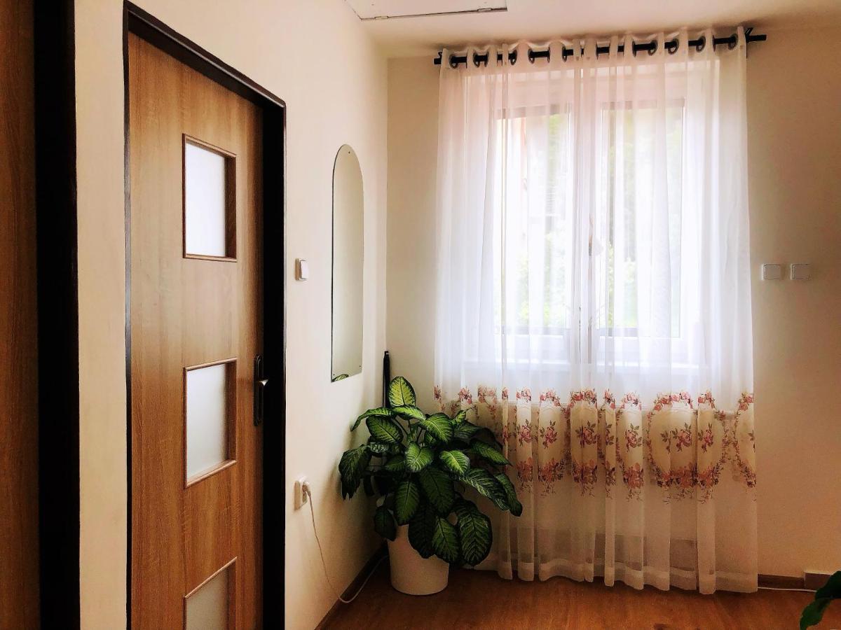 Of The Hill Apartment *