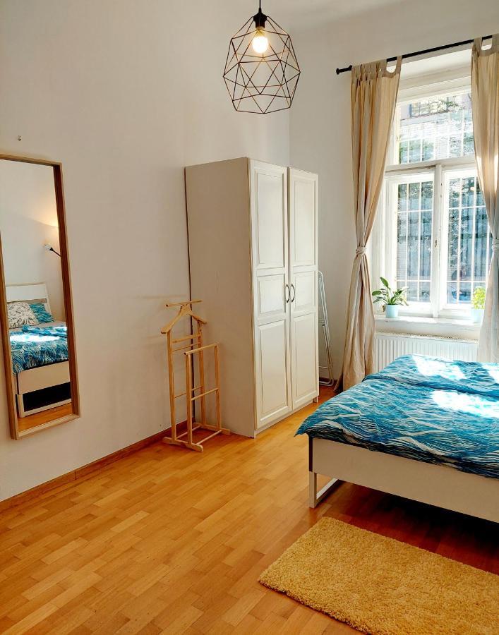 Cozy In Vinohrady Apartment Prague