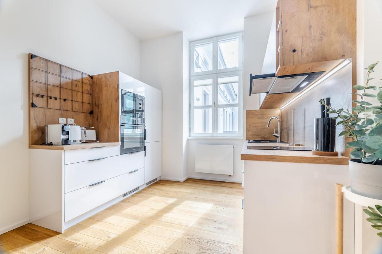 Luxury Located In Nove Mesto In The Centre Of * Praga