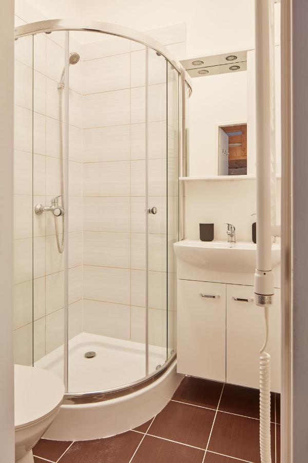 Apartment Days - Modern W Easy Access *