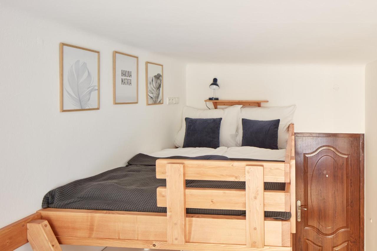 Apartment Days - Modern W Easy Access Prague