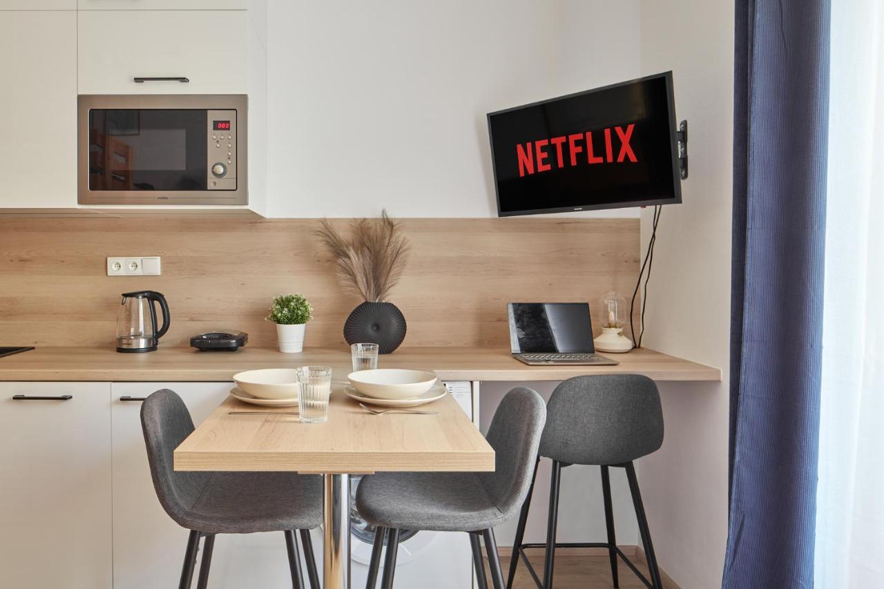 Apartment Days - Modern W Easy Access *