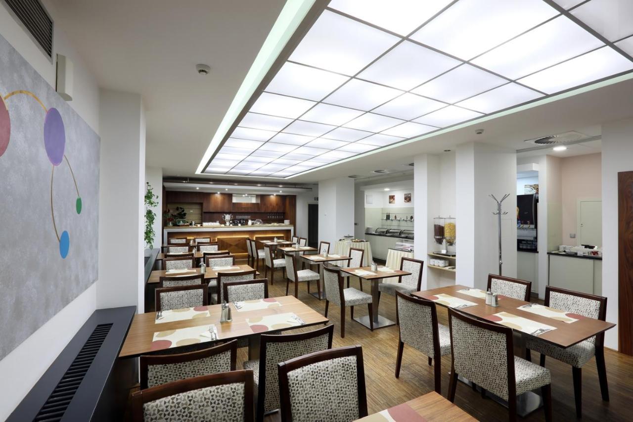 Hotel Amarilis 4*