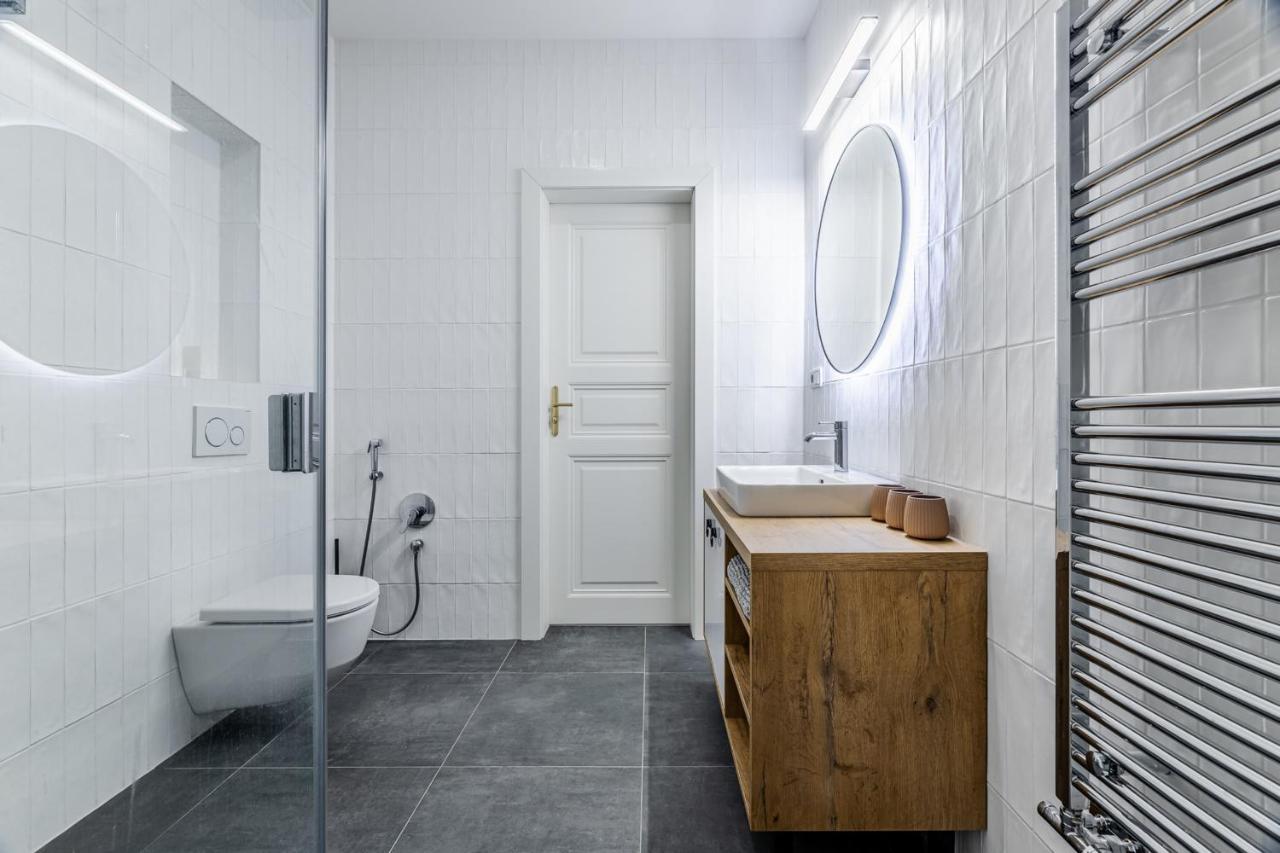 Luxury Located In Nove Mesto In The Centre Of * Praga