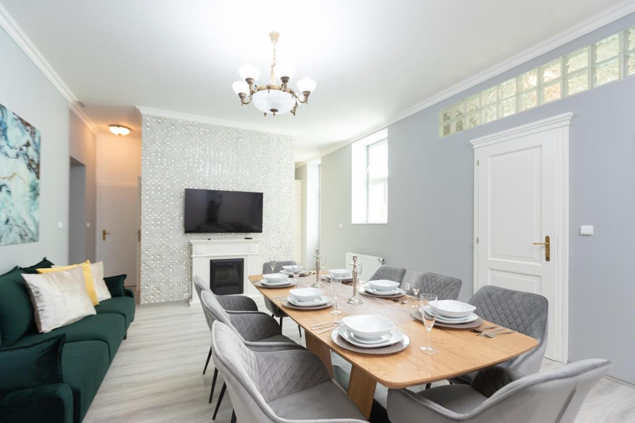 Apartment Luxury 150m2 On Wencelas Square With Private Garage Prague